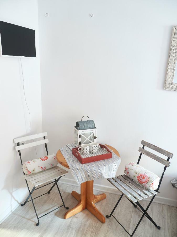 Mini Apartament Marine 斯维诺乌伊希切 外观 照片